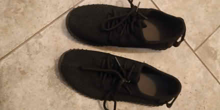 Photo of free Kids shoes uk Size 3 (SM5) #1