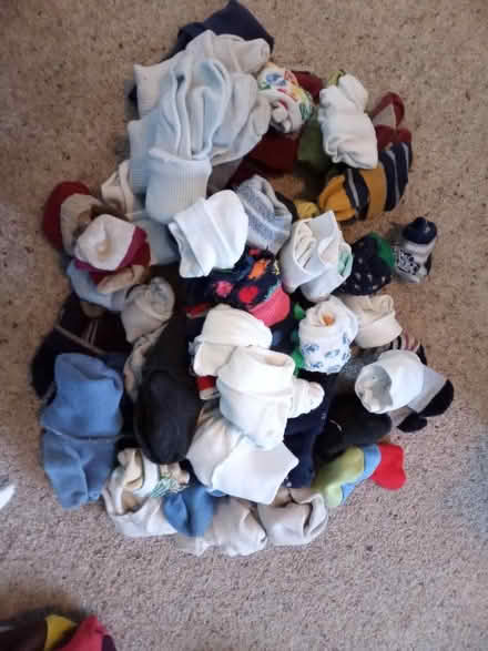 Photo of free Bundle of baby and toddler socks and mitts (Vale LA1) #1
