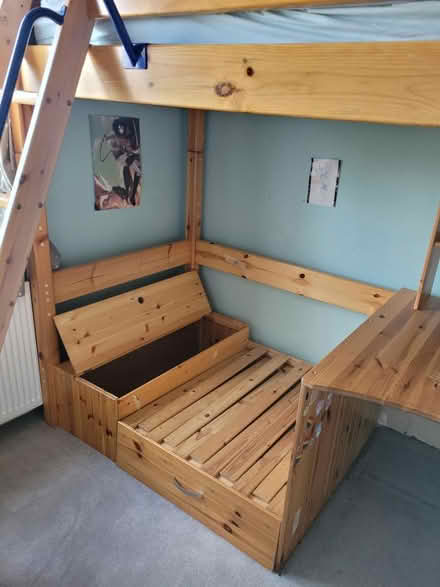 Photo of free Bunk bed with desk and seating (Denmark hill (SE5)) #1