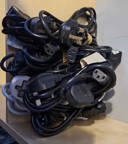 Photo of free PC Power Cables (Fernhill G45) #1