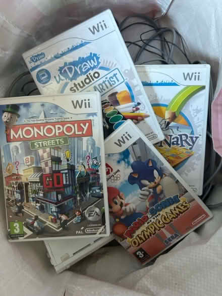 Photo of free Nintendo wii (Ip33) #2