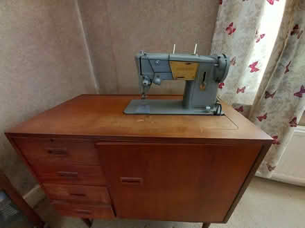 Photo of free Sewing machine in cabinet (The Highlands TN39) #1