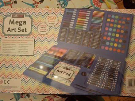 Photo of free Art bits (Greaves LA1) #2