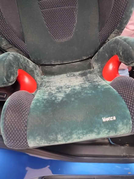 Photo of free Car seat unisex (Greenwich,) #3