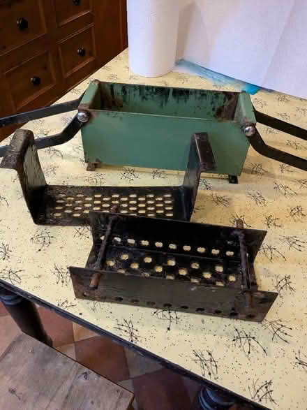 Photo of free Press for making paper bricks (Skerton LA1) #2
