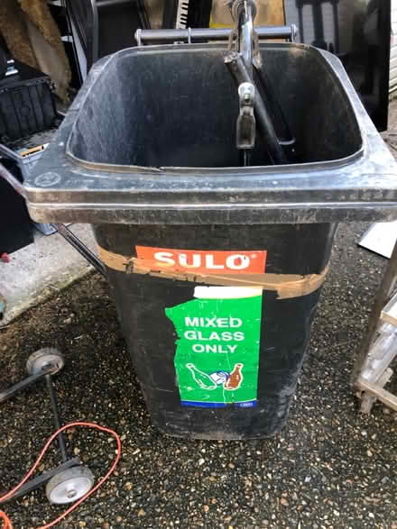 Photo of free bin (Crystal Palace) #1