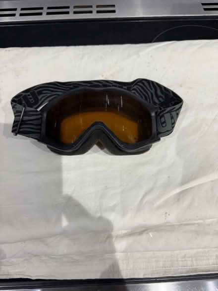 Photo of free Second hand Uvex children’s ski mask (East Dulwich SE22) #2