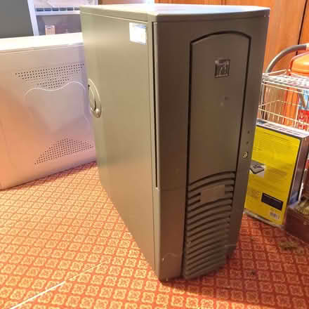 Photo of free Chieftek Full tower ATX PC case (Hampreston BH22) #1