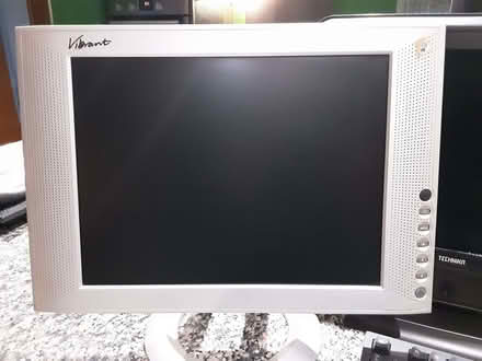 Photo of free Set of 3 Computer Screens/Monitors and Keyboard (Chapel Allerton LS7) #4