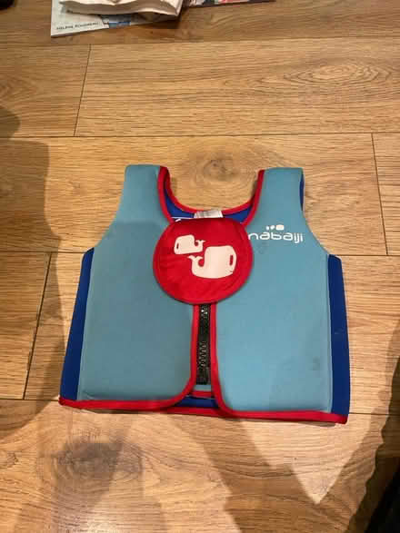 Photo of free Children’s life vests (Mill Hill) #1