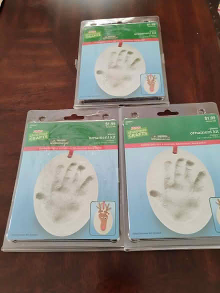 Photo of free Christmas hand print ornaments (Richmond Hill) #1