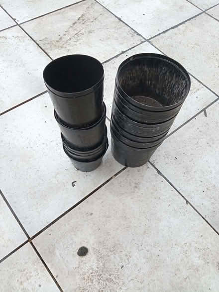 Photo of free Large plant pots (Bailbrook) #1