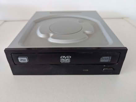Photo of free DVD/CD internal rewritable drive (Dean Court OX2) #1