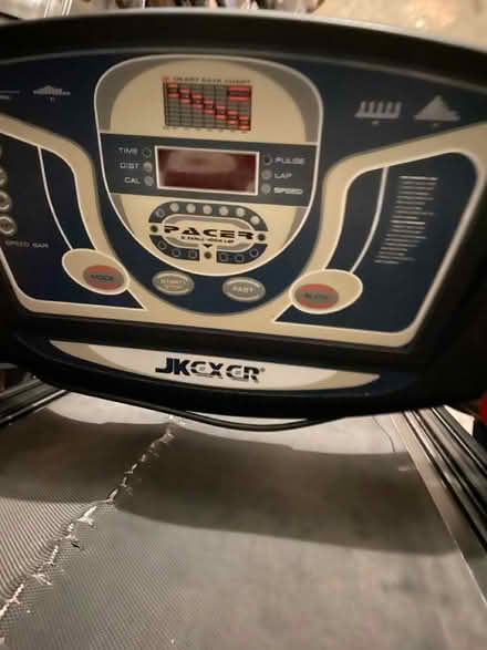 Photo of free Fully functional tread mill (Prenton CH43) #1