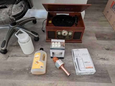 Photo of free Curb Alert! Lots of Stuff (South Pasadena) #3