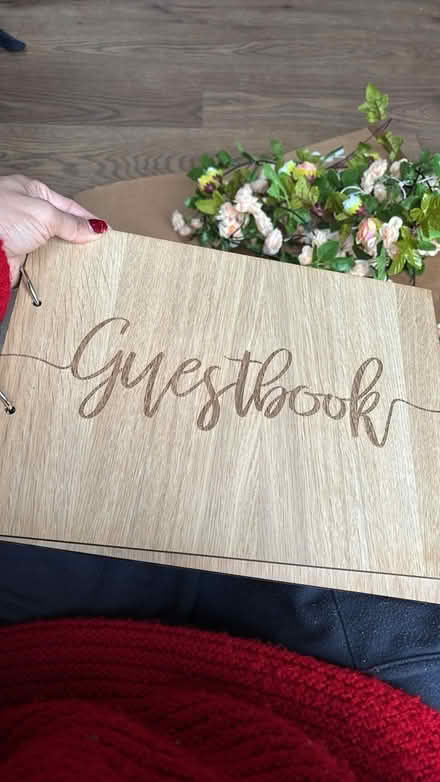 Photo of free Wedding cards box and guestbook (HP3) #1