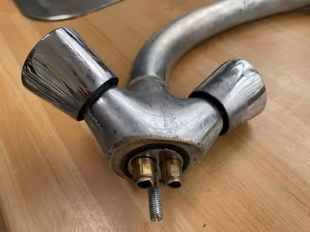 Photo of free Kitchen sink tap (Chingford Mount, E4) #2