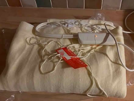 Photo of free Double heated blanket (Maidstone near Mote Park ME15) #1