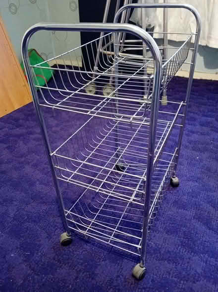 Photo of free wheeled vegetable rack (Netteswell CM20) #2