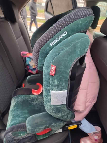 Photo of free Car seat unisex (Greenwich,) #2