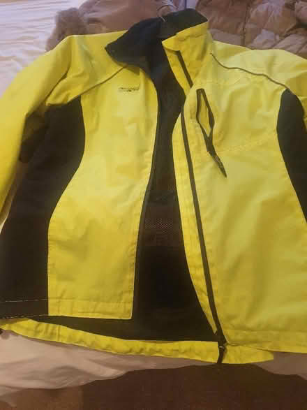 Photo of free Hi Viz bike jacket (Lauriston EH3) #1