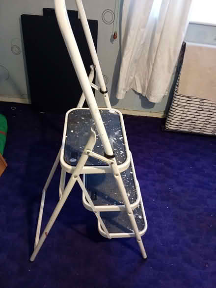 Photo of free three step folding ladder (Netteswell CM20) #2