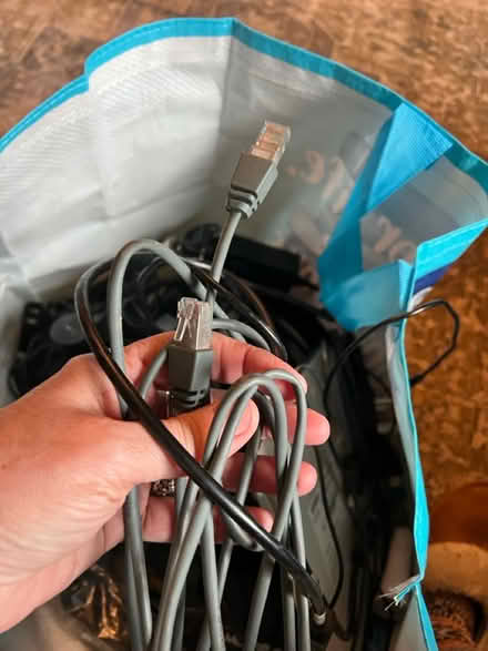 Photo of free Cables, power supplies, battery pks (West Bridgford NG2) #3