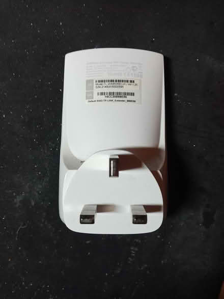 Photo of free TP-Link WiFi Range Extender (Longstanton CB24) #2
