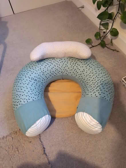 Photo of free Nuby inflatable seat (Skipton BD23) #2