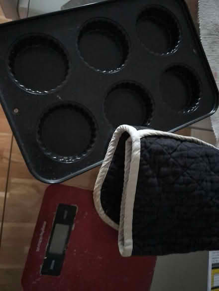 Photo of free Kitchen scales tin and oven gloves (Central Lancaster LA1) #1