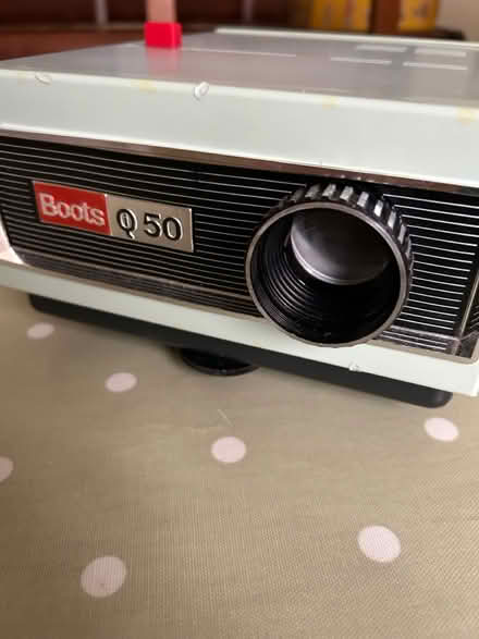 Photo of free Boots 1970s slide projector (Toddington) #2