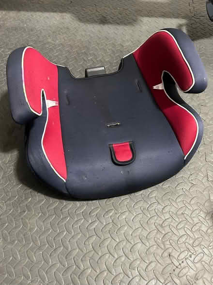 Photo of free Car booster seat (Potters hill) #1