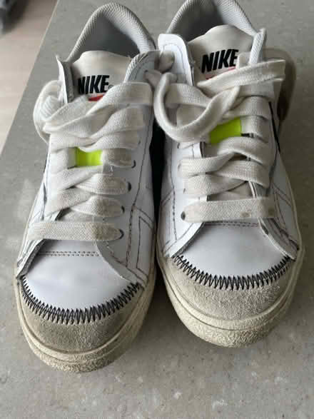 Photo of free Nike size 6 trainers (Windsor SL4) #1
