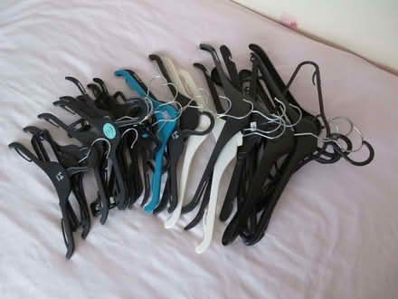 Photo of free Clothes Hangers (CO15) #1