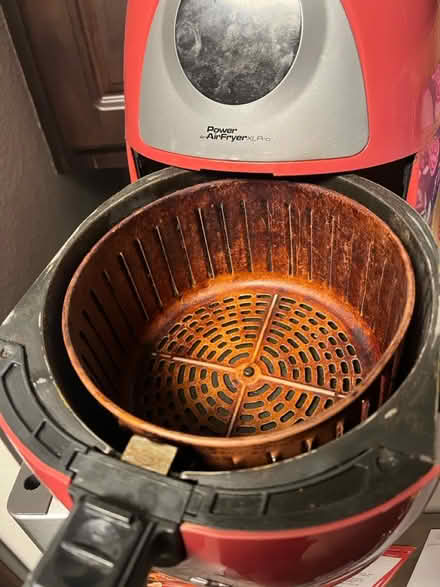 Photo of free Air fryer (Boulder Ridge Apartments) #2