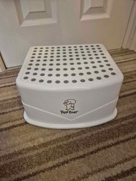 Photo of free Tippitoes Step Up Stool-White/Grey Trim (Greaves LA1) #1
