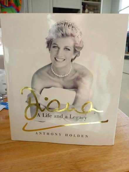 Photo of free Book Diana a life and a legacy (Downhead Park MK15) #1