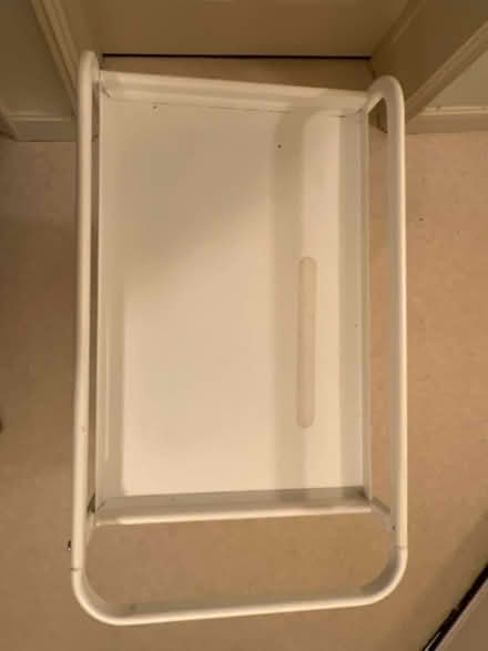 Photo of free White metal trolley (Bethnal Green E1 5DE) #3