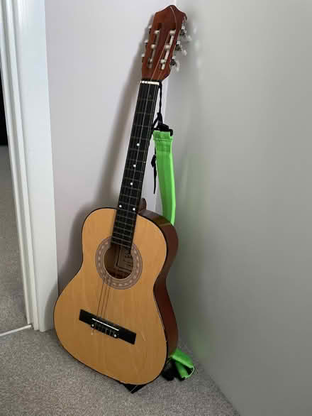 Photo of free Acoustic Guitar (Newport, TF10) #1