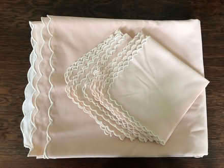 Photo of free Large Rectangular Tablecloth 2.7m x 1.65m (Coleshill HP7) #1