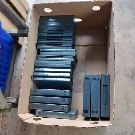 Photo of free DVD/CD Cases (DE78HY) #1