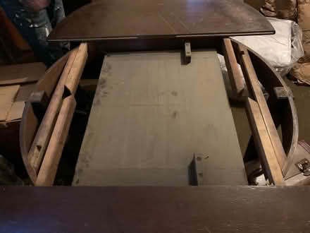 Photo of free Vintage extendable dining table (Rusthall TN3) #4