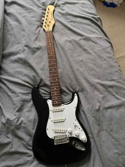 Photo of free Kids electric guitar (LS7) #1
