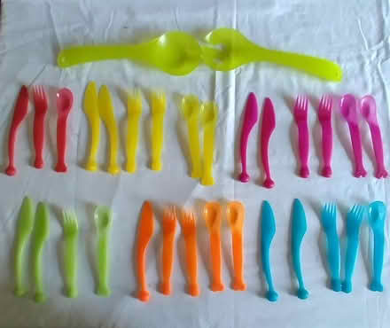Photo of free Children's plastic cutlery (Hereford HR4) #1