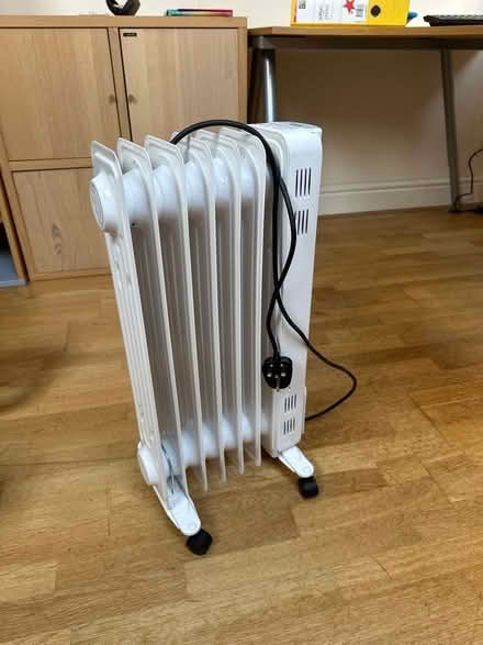 Photo of free Electric radiator (Alderley Edge SK9) #1