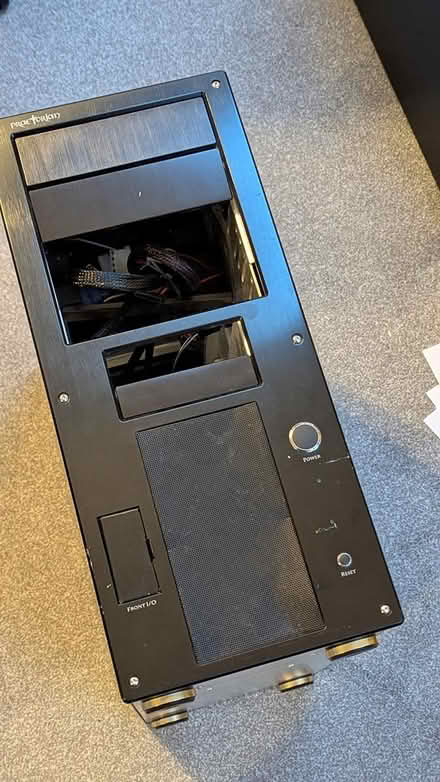 Photo of free Pc computer case with power supply (Newbury, RG14) #1