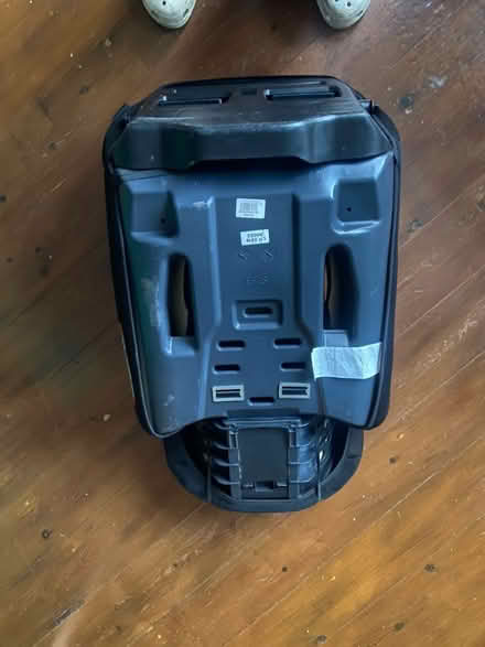 Photo of free Kids car seat (Stamford hill) #2