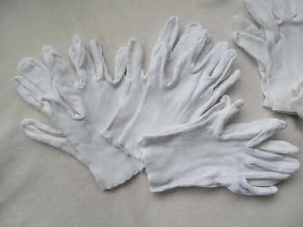 Photo of free White Cotton Gloves – 5 pairs (CO15) #3
