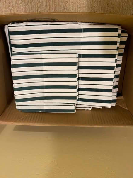 Photo of free Bedding Set (Norbeck and Layhill Roads) #1