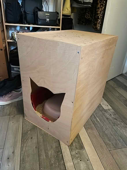 Photo of free Charming cat llitter box (Sydenham) #1